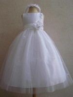 Traje de comunión niña con almidón (planchar)